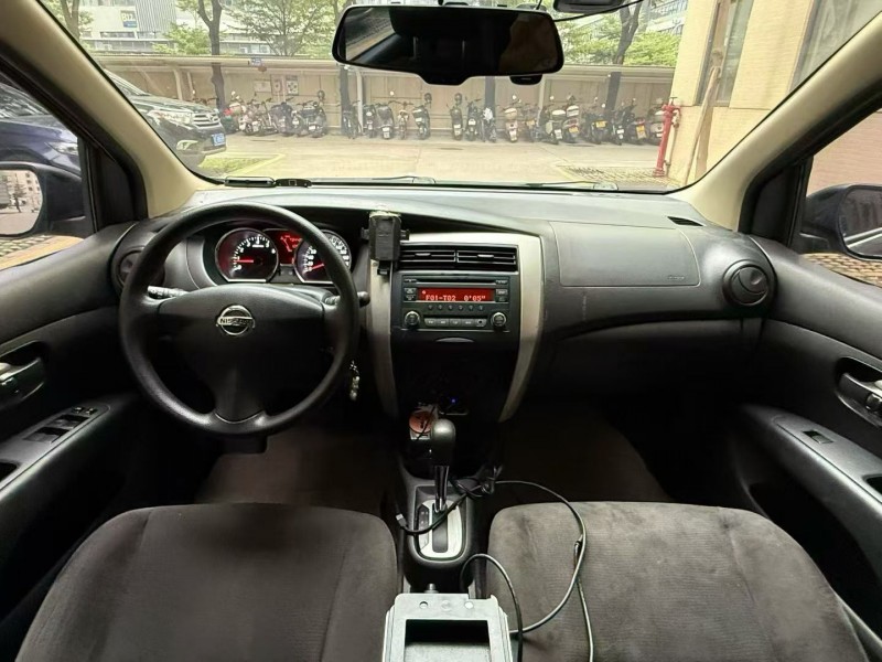 佛山17年日产骊威7