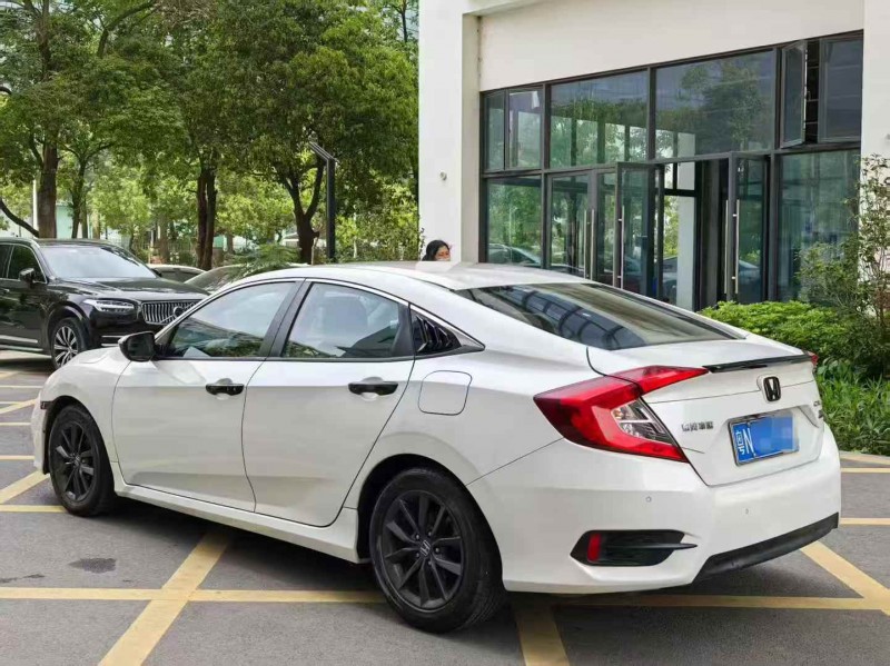 深圳20年本田思域7