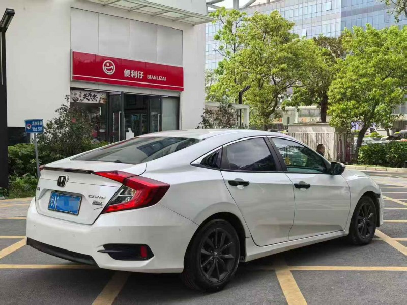 深圳20年本田思域8