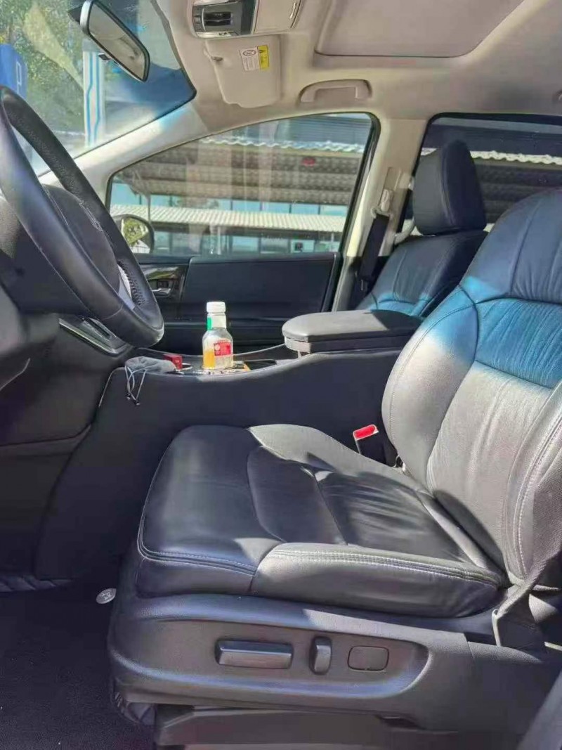 东莞19年本田艾力绅4