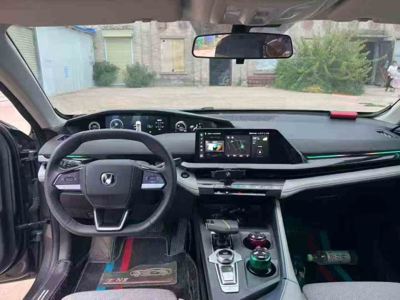 郑州23年长安汽车UNI8