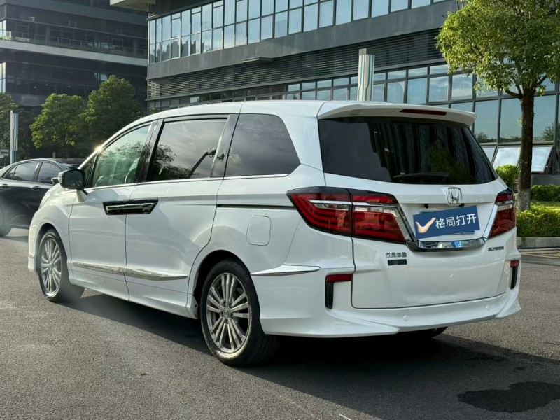 东莞16年本田艾力绅8