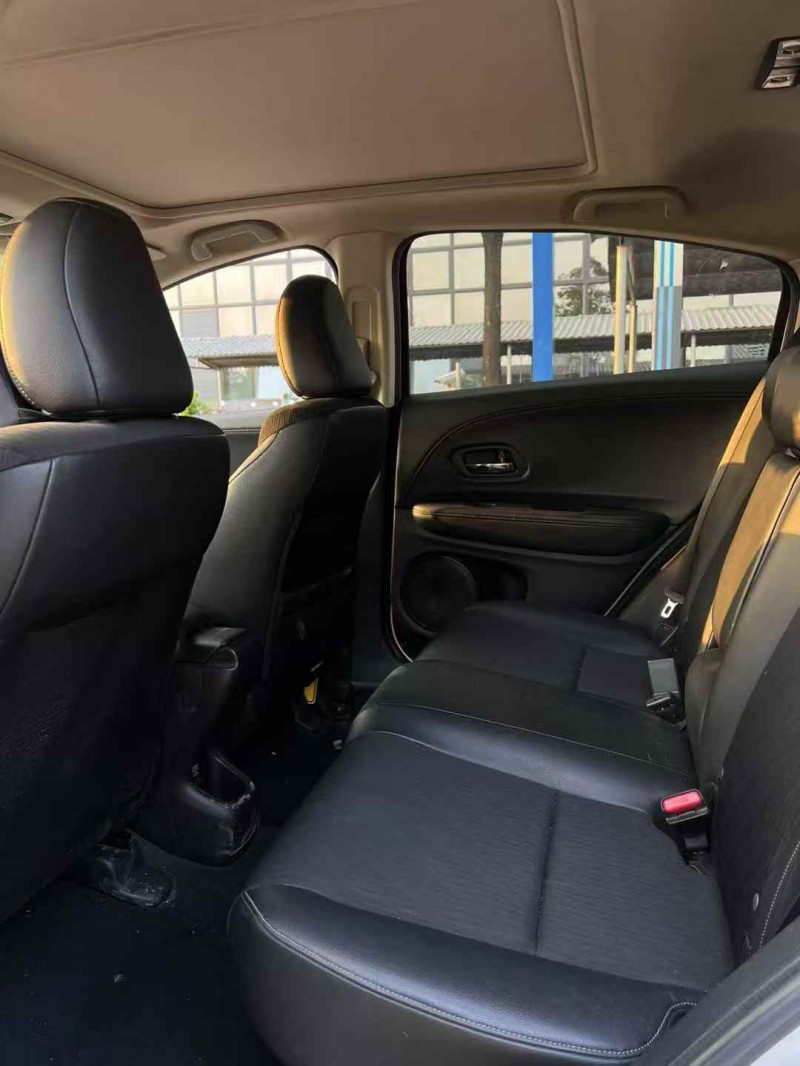 东莞19年本田缤智4