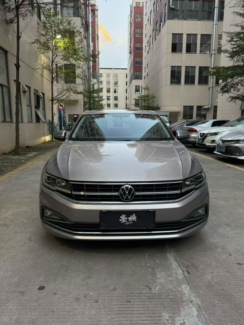 佛山22年大众宝来1