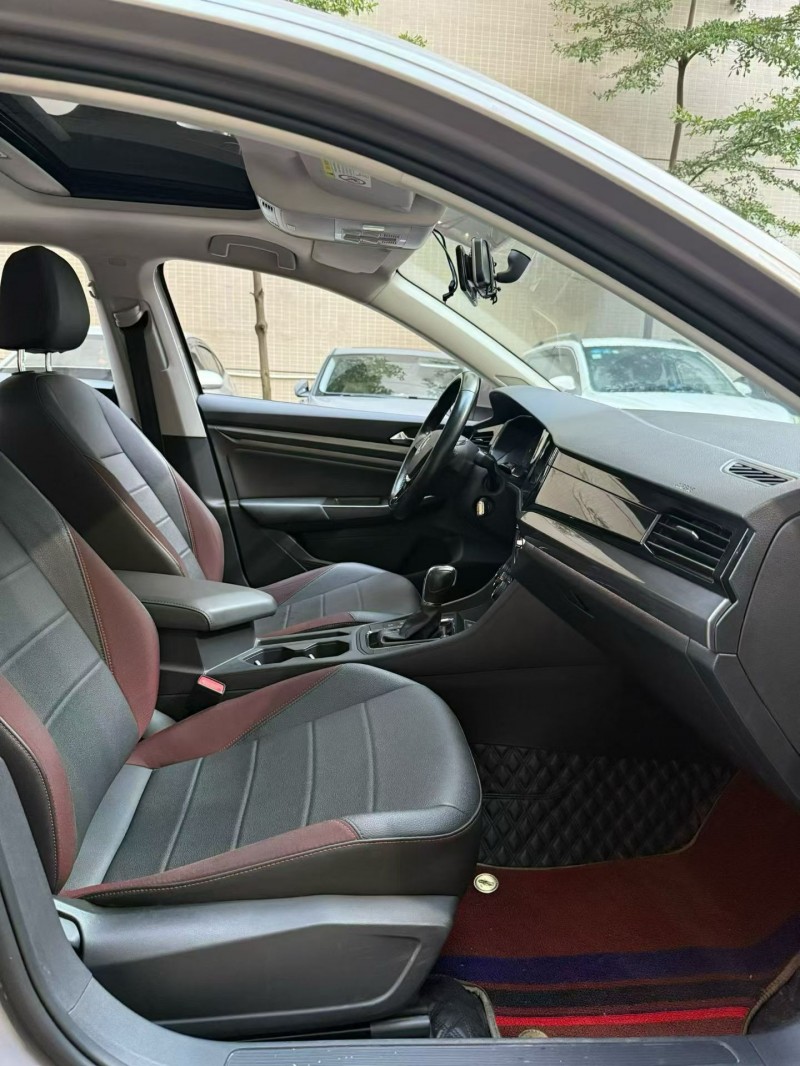 佛山22年大众宝来9