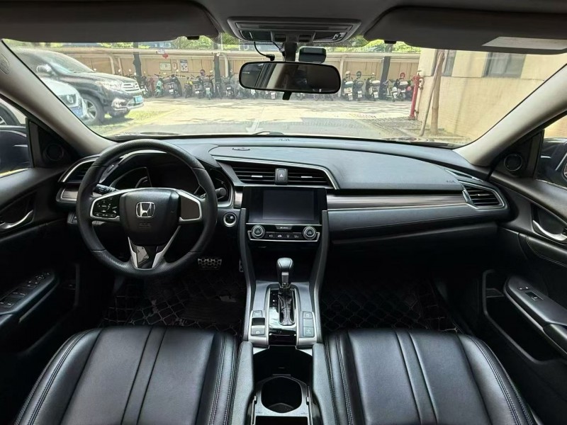 佛山21年本田思域7