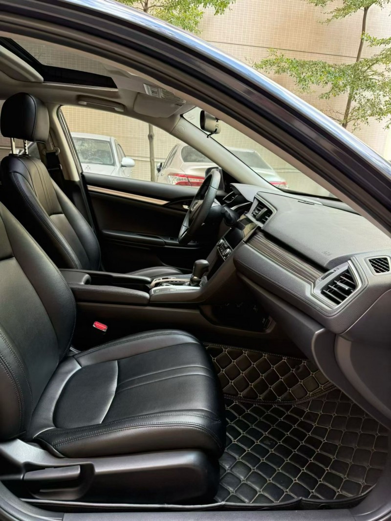 佛山21年本田思域8