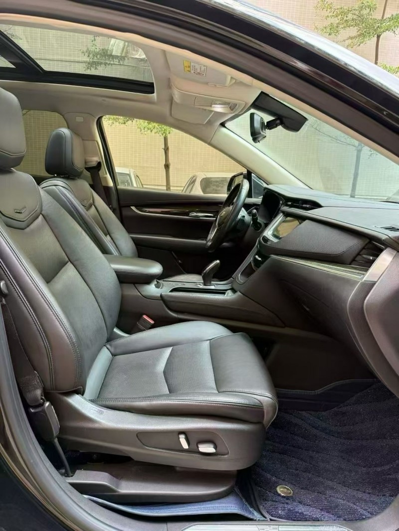 佛山17年凯迪拉克XT58