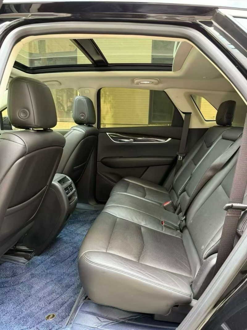 佛山17年凯迪拉克XT59