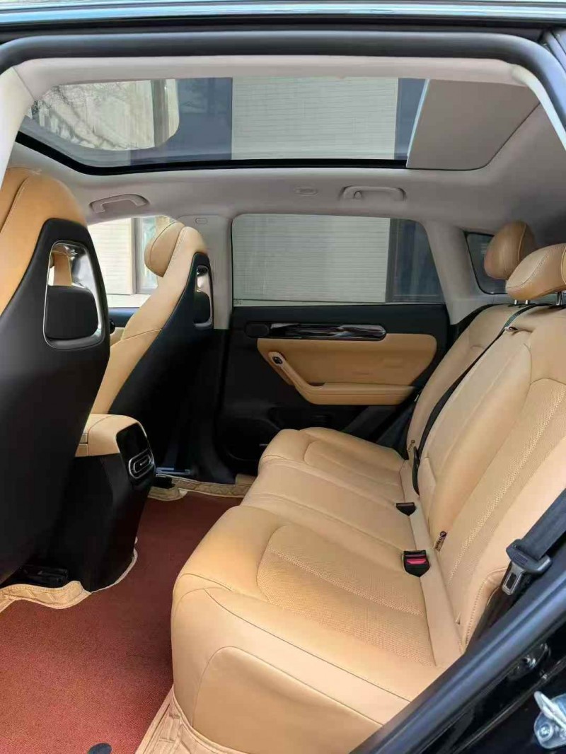 广州25年零跑汽车C118