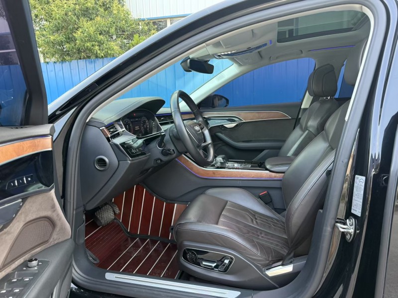 焦作19年奥迪A8L4