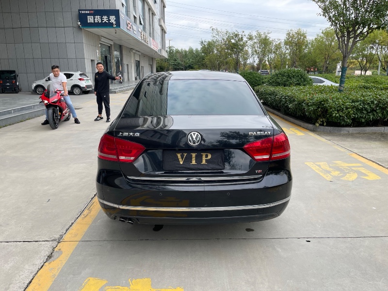 济宁14年大众帕萨特5