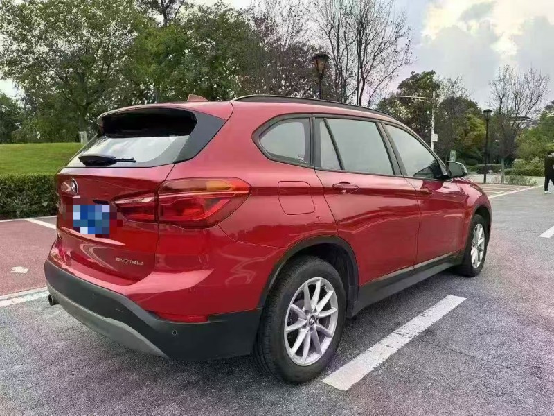 新余19年宝马X18