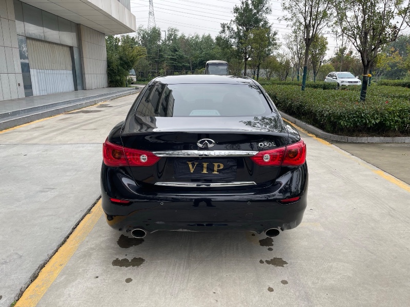 济宁16年英菲尼迪Q50L5