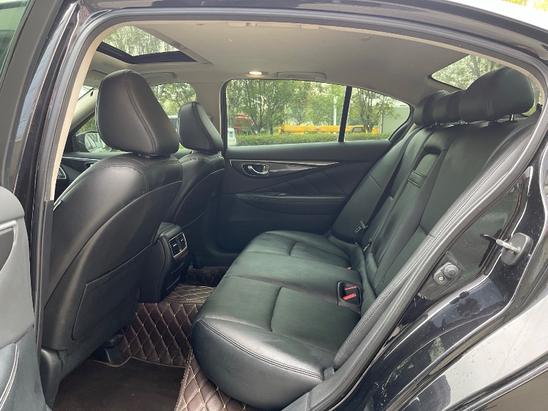 济宁16年英菲尼迪Q50L8