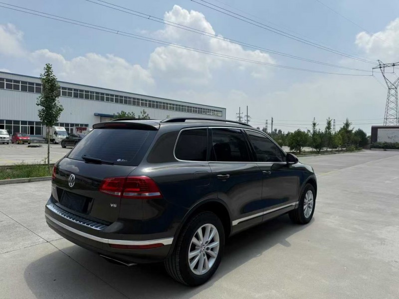 焦作17年大众途锐9