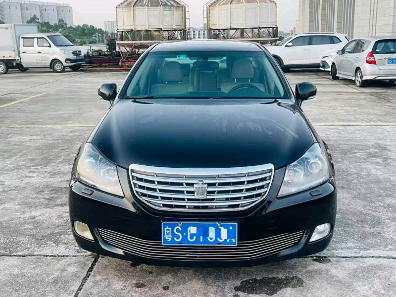 东莞11年丰田皇冠1