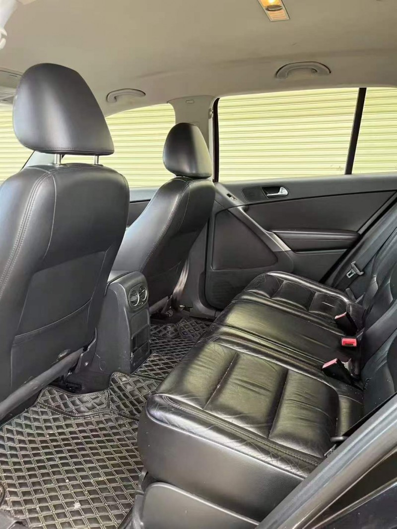 肇庆13年大众途观6