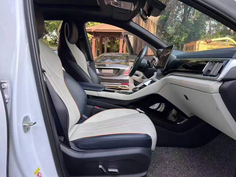 广州22年比亚迪宋4