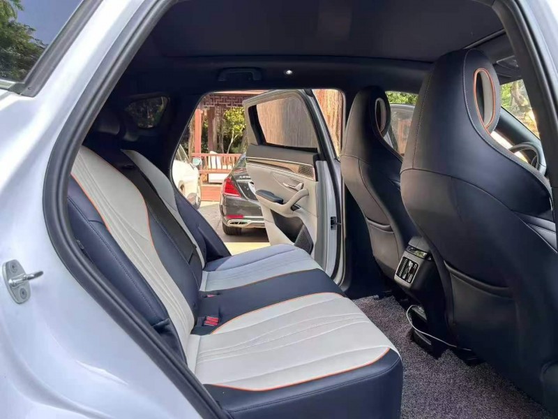 广州22年比亚迪宋7