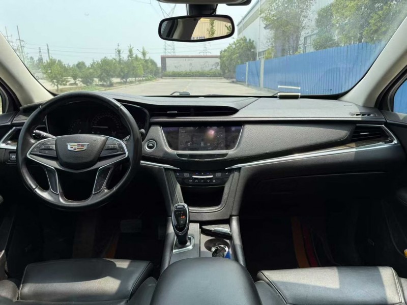 焦作17年凯迪拉克XT55