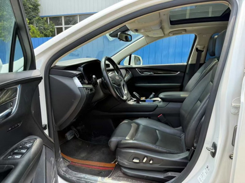 焦作17年凯迪拉克XT56