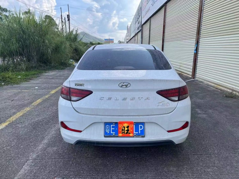 肇庆19年现代悦动8