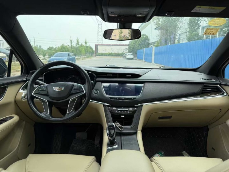 焦作16年凯迪拉克XT54