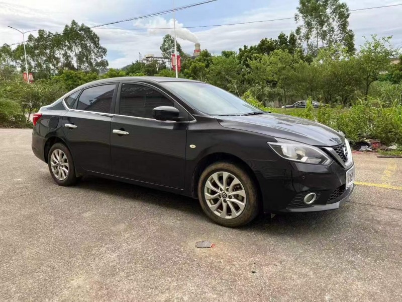 肇庆21年日产轩逸2