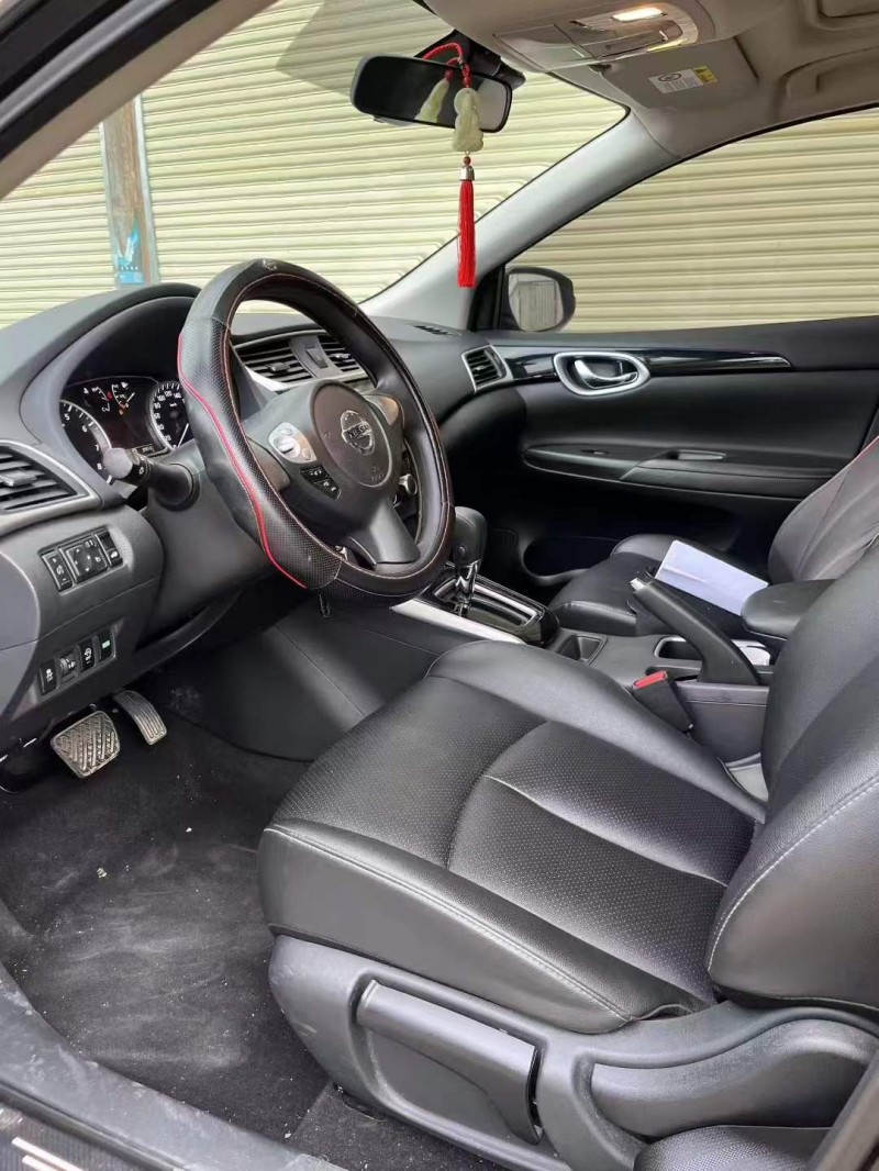 肇庆21年日产轩逸4