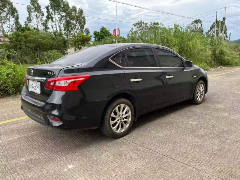 肇庆21年日产轩逸9