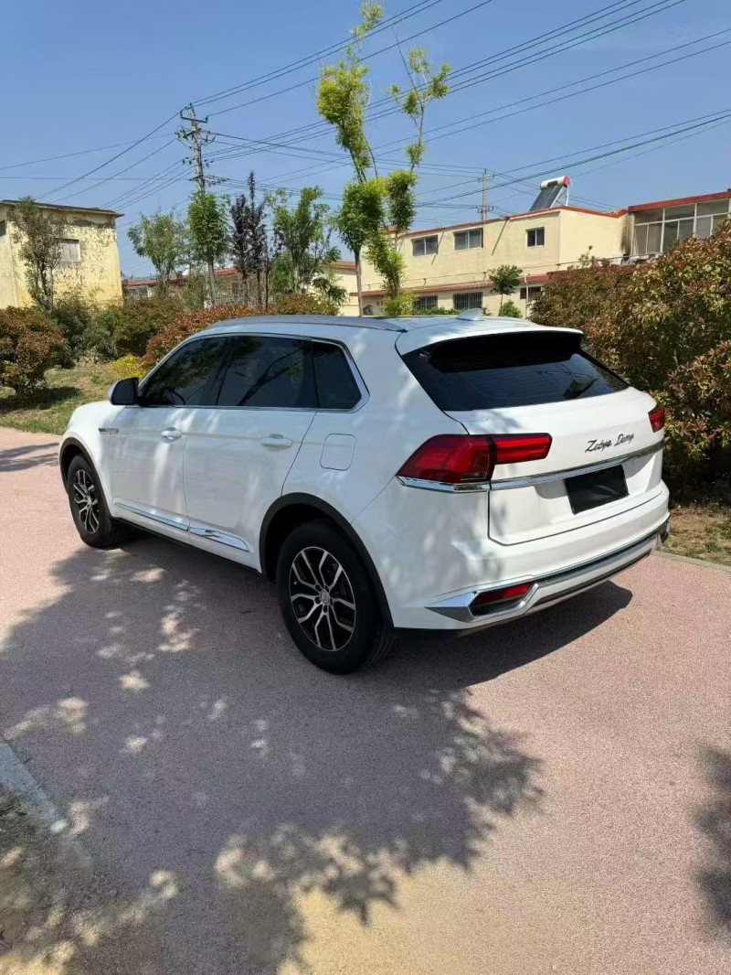 枣庄19年众泰大迈X77