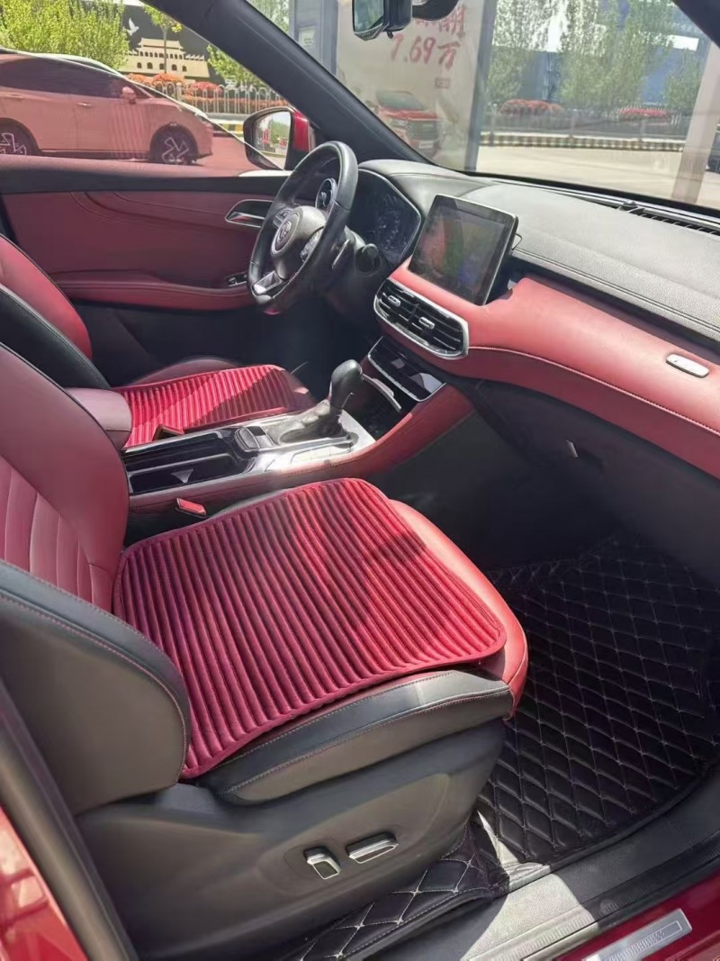 枣庄19年名爵HS4