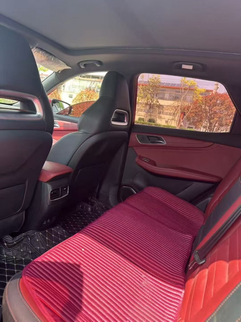 枣庄19年名爵HS5