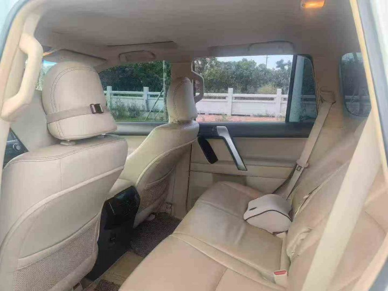 深圳15年丰田普拉多6