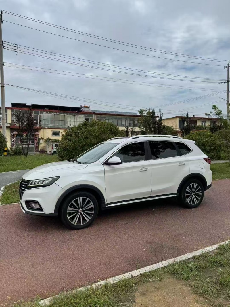 枣庄19年荣威RX52