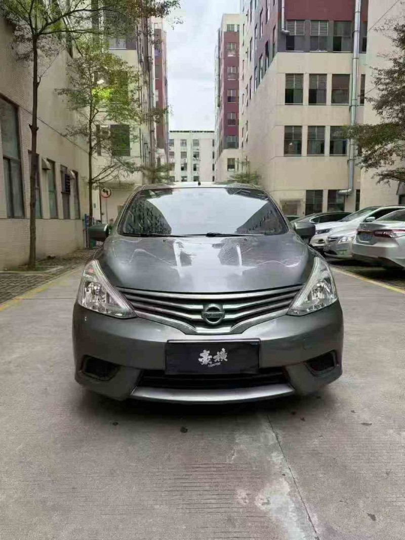 深圳17年日产骊威1