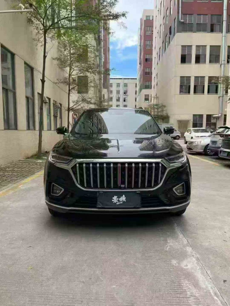 深圳22年红旗HS51