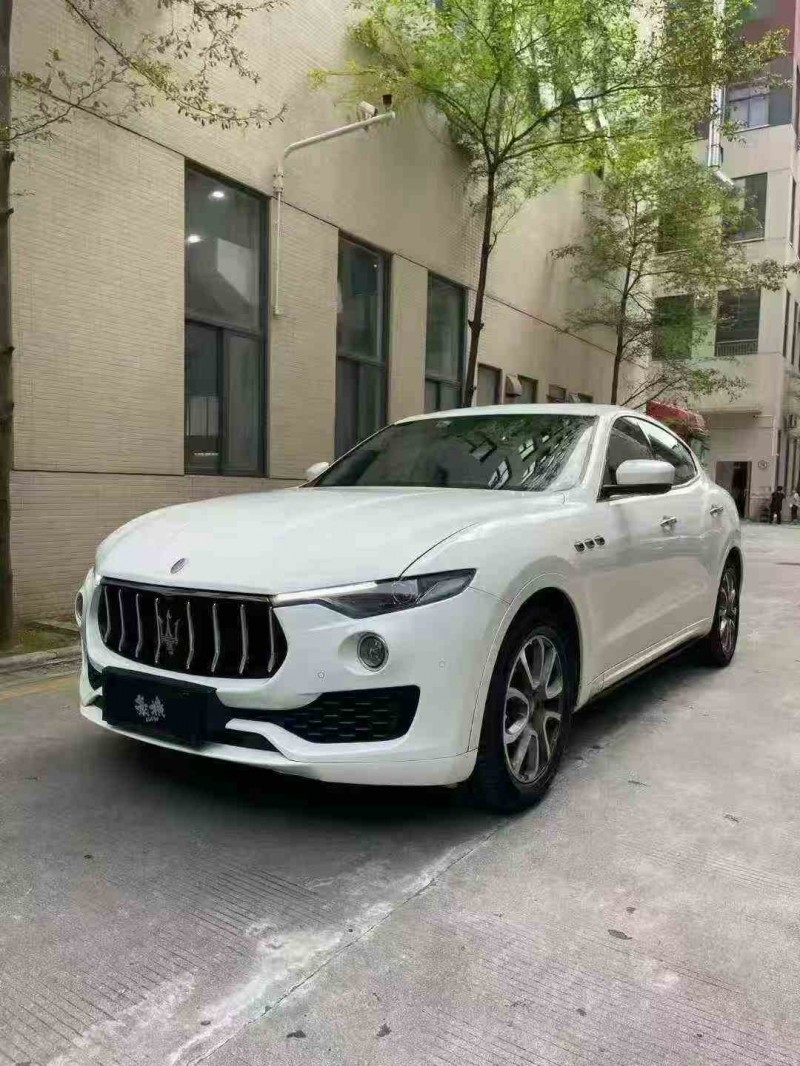 广州17年玛莎拉蒂Levante3