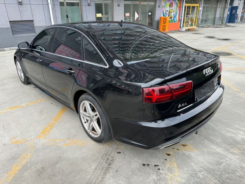 济宁19年奥迪A6L7