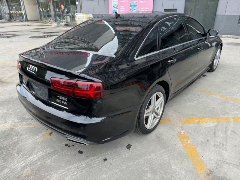 济宁19年奥迪A6L8