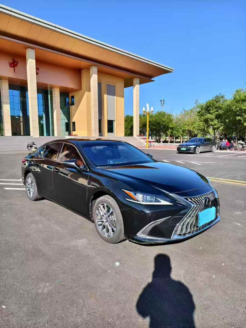 沧州24年雷克萨斯ES2