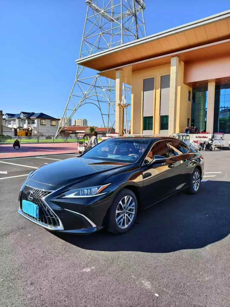 沧州24年雷克萨斯ES3