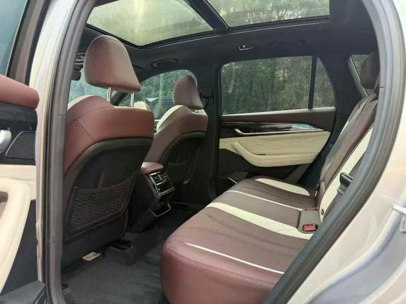 广州21年吉利星越8