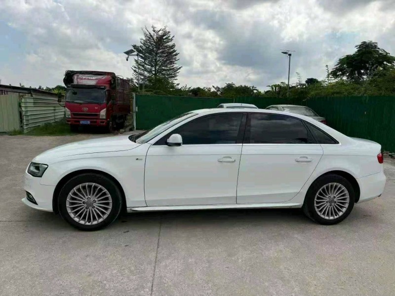 中山13年奥迪A4L4