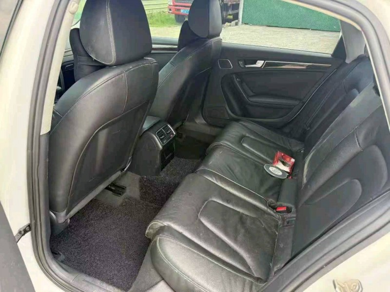 中山13年奥迪A4L9