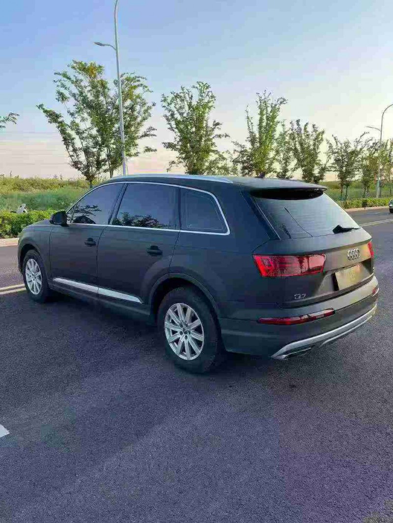 宿迁19年奥迪Q77