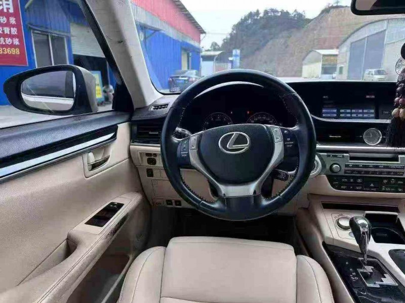 北海13年雷克萨斯ES4