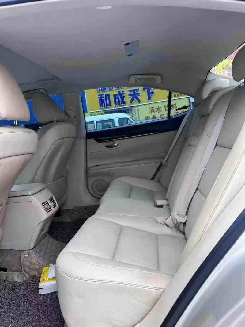 北海13年雷克萨斯ES7