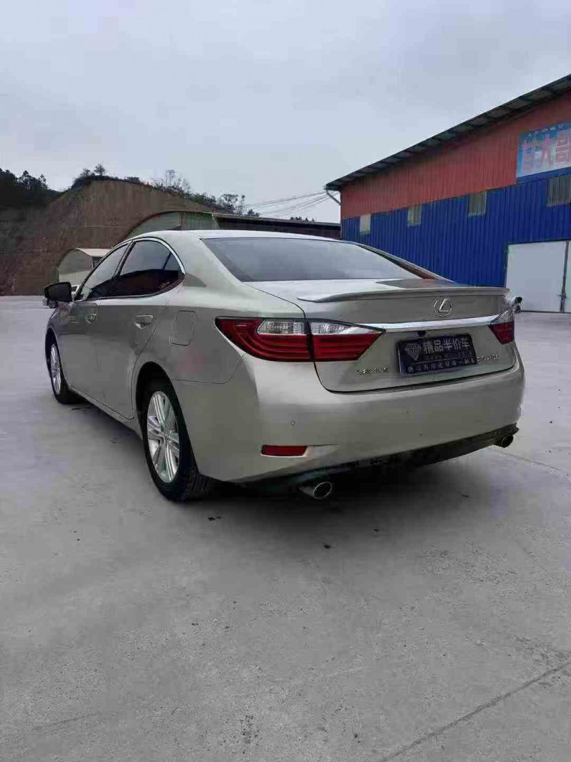 北海13年雷克萨斯ES8